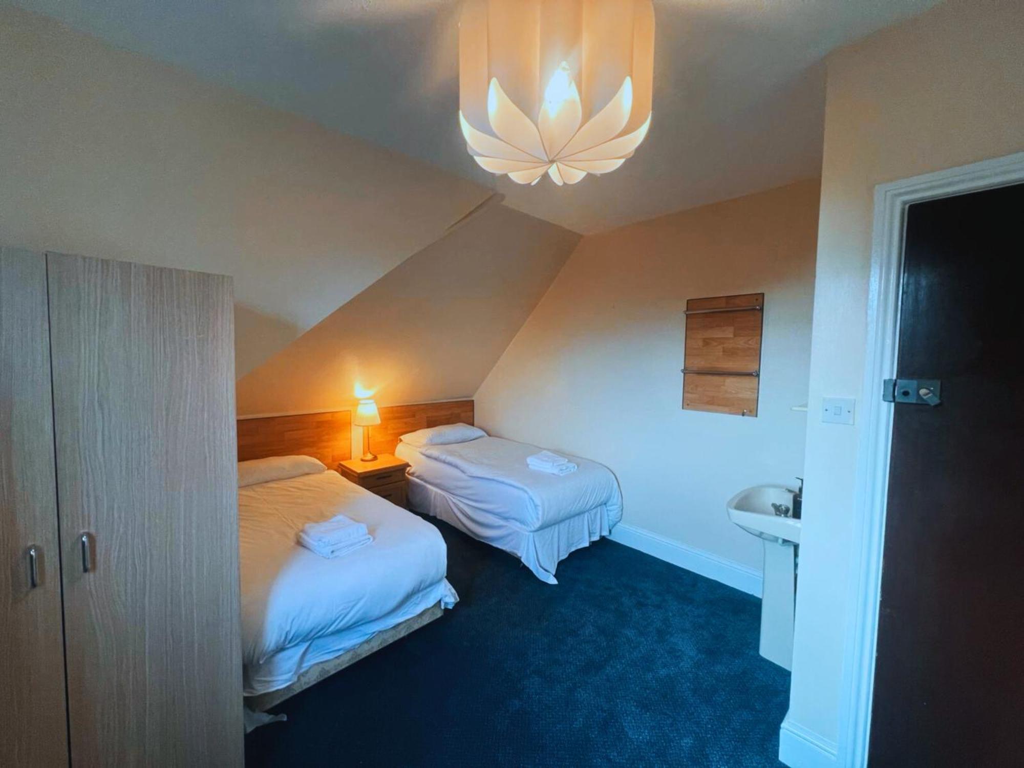 Helen'S Hotel Near Wembley London Eksteriør bilde